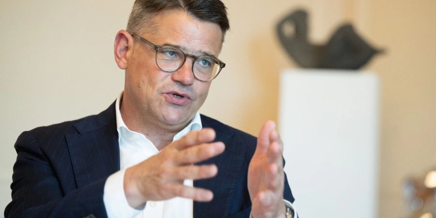 «Wir sollten insgesamt weniger über eine solche Protestpartei reden», sagt Hessens Ministerpräsident Boris Rhein (CDU) über den Umgang mit der AfD.