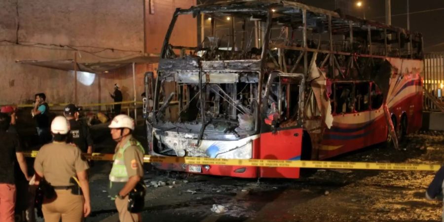 17 Tote bei Busbrand in Peru