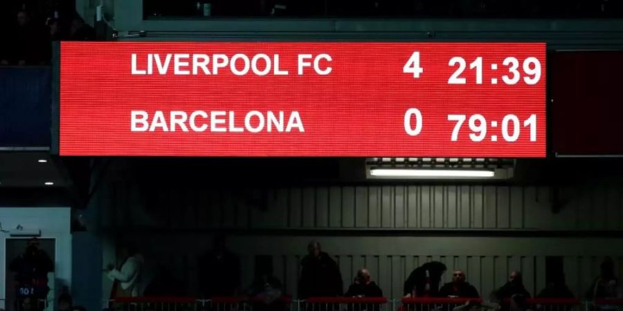 Halbfinale-Rückspiel im Anfield Stadium: Die Anzeigetafel zeigt den Spielstand 4:0 für den FC Liverpool gegen Barcelona. Foto: Peter Byrne/PA Wire