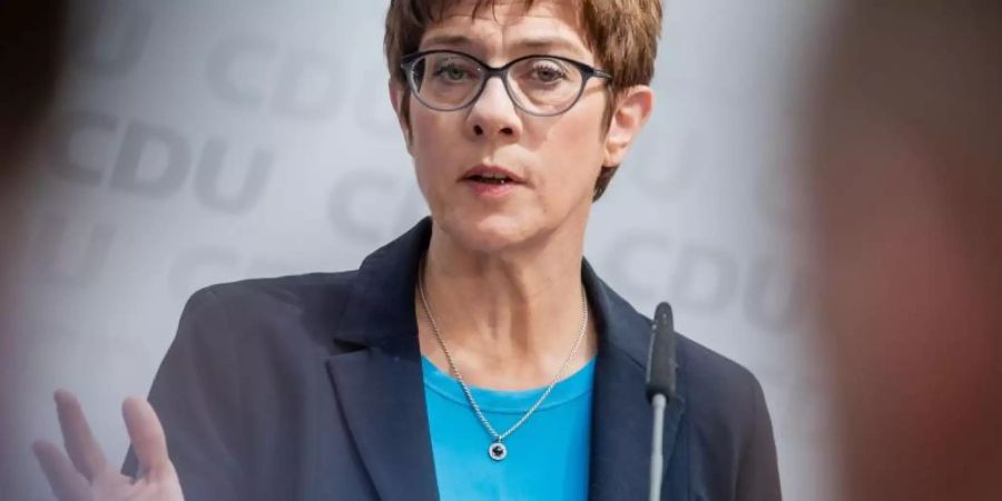 Annegret Kramp-Karrenbauer bei einer Pressekonferenz nach der Sitzung des CDU Bundesvorstands im Konrad-Adenauer-Haus. Foto: Michael Kappeler