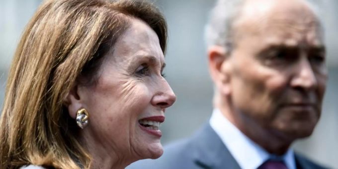 Die US-Oppositionschefs Pelosi und Schumer Die US-Oppositionschefs Pelosi und Schumer