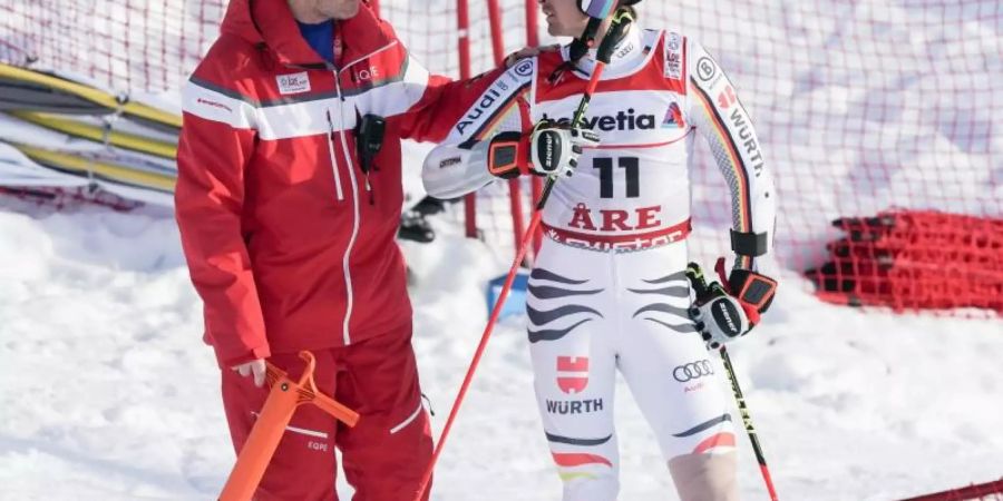 Stefan Luitz nach seinem Sturz im Riesenslalom. Foto: Michael Kappeler