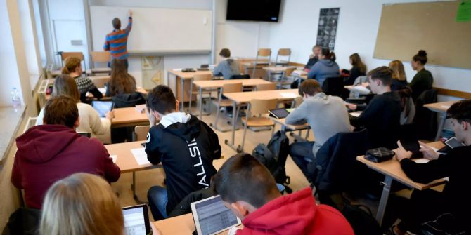 Schüler im Klassenzimmer.