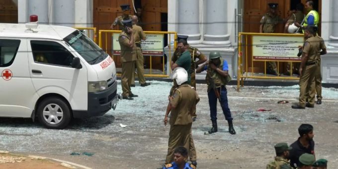 Colombo - Mindestens 156 Tote bei mutmasslicher Anschlagsserie auf Hotels und Kirchen in Sri Lanka