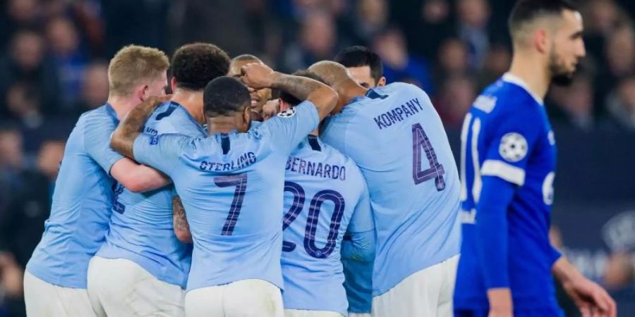 Mit zwei Toren zum Ende des Spiels konnte Manchester City das Spiel beim FC Schalke 04 mit 3:2 für sich entscheiden. Foto: Rolf Vennenbernd