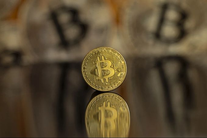 Muss die SNB bald Bitcoin kaufen? Bitcoin