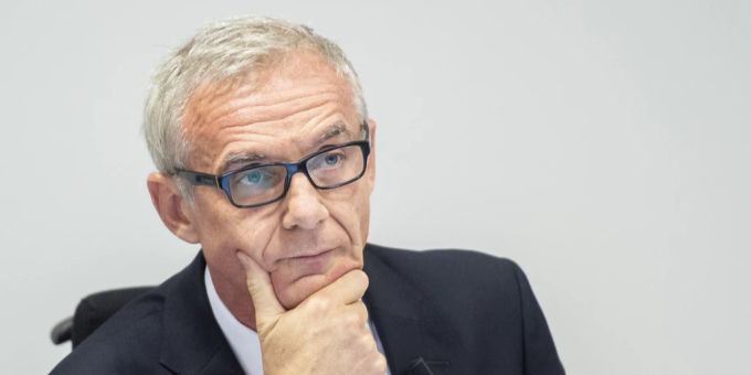 Geldwäsche-Skandal - Finma erwog Berufsverbot gegen Ex-CS-Präsi Rohner