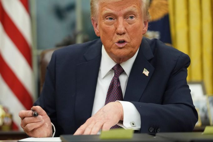 Donald Trump holt nur Stunden nach seiner Vereidigung zum Rundumschlag aus und begnadigt alle Straftäter der Attacke auf das US-Kapitol. Amtseinführung Trump