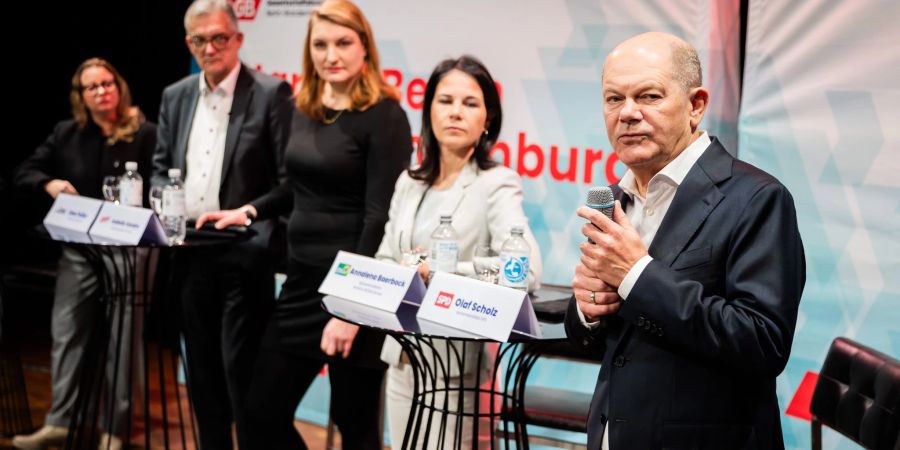 Bundeskanzler Olaf Scholz wirbt für niedrigere Strompreise.