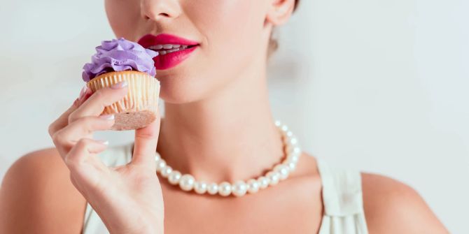 Perlen Frau Cupcake Lippen