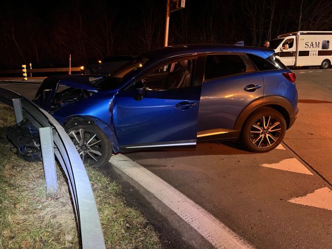 Der 83-jährige Fahrer musste den Führerausweis abgeben. Sachschaden