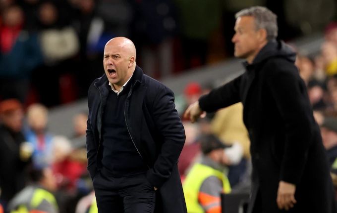 Liverpool-Trainer Arne Slot bedauert, dass sein Team schon im Achtelfinal gegen ein starkes PSG ranmusste. Liverpool PSG Champions League