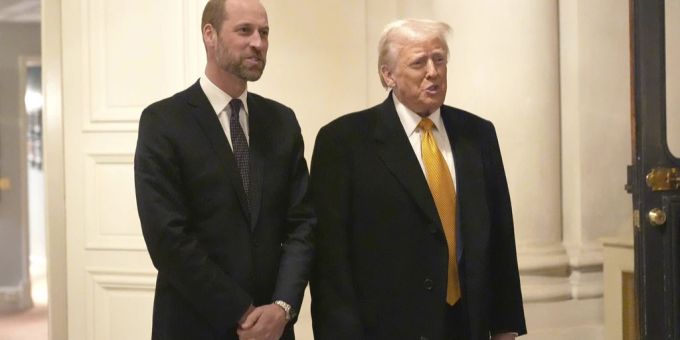 Prinz William traf am Samstagabend in Paris auf Donald Trump. Prinz William