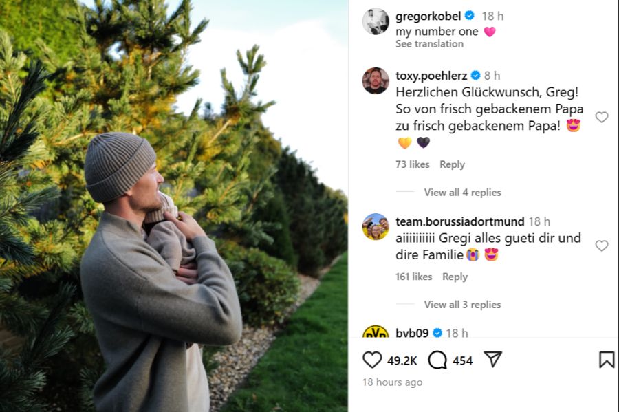 Gregor Kobel zeigt sich erstmals mit seinem Kind.