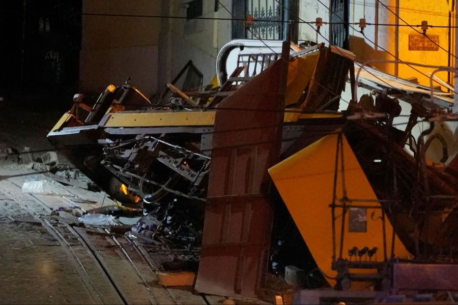 Mindestens 15 Menschen starben – die Nationalitäten der Opfer sind noch unbekannt.