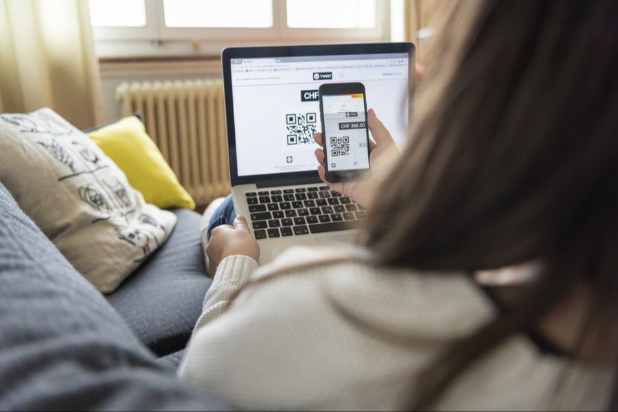 Online-Betrüger verschaffen sich Zugang zum Twint-Konto der Frau und buchen 20'000 Franken ab. (Symbolbild)