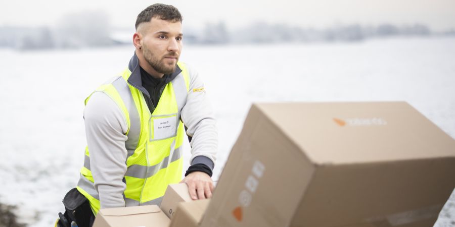 Die Post sucht auch im grenznahen Ausland nach Personal, insofern sich in der Schweiz niemand finden lässt.
