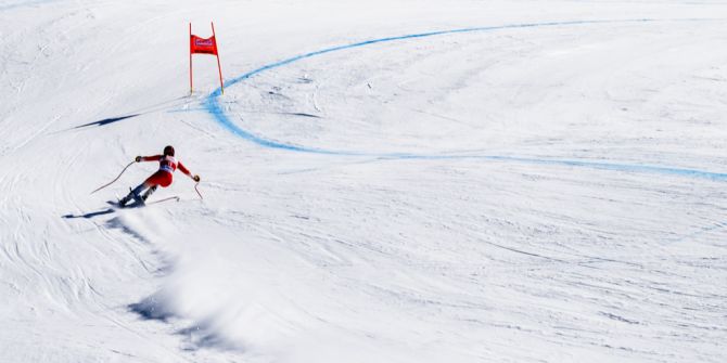 Abfahrt Ski