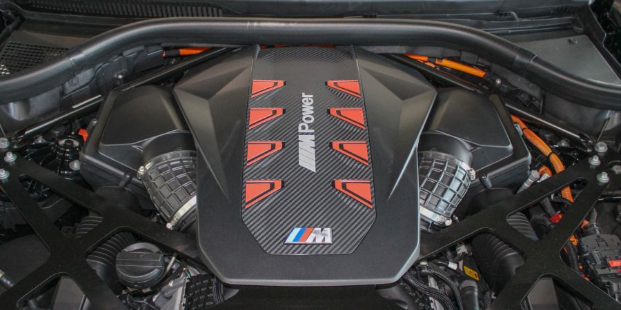 BMW V8