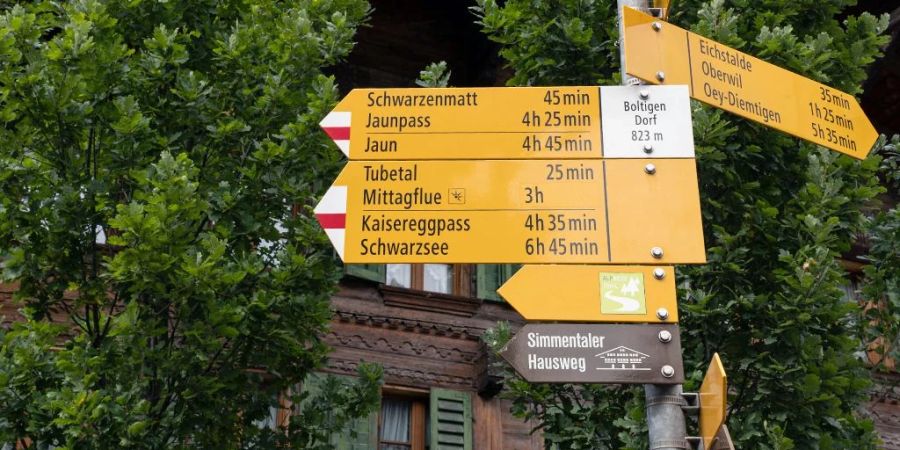 Unter den gesperrten Wanderwegen leidet auch der Tourismus. (Symbolbild)