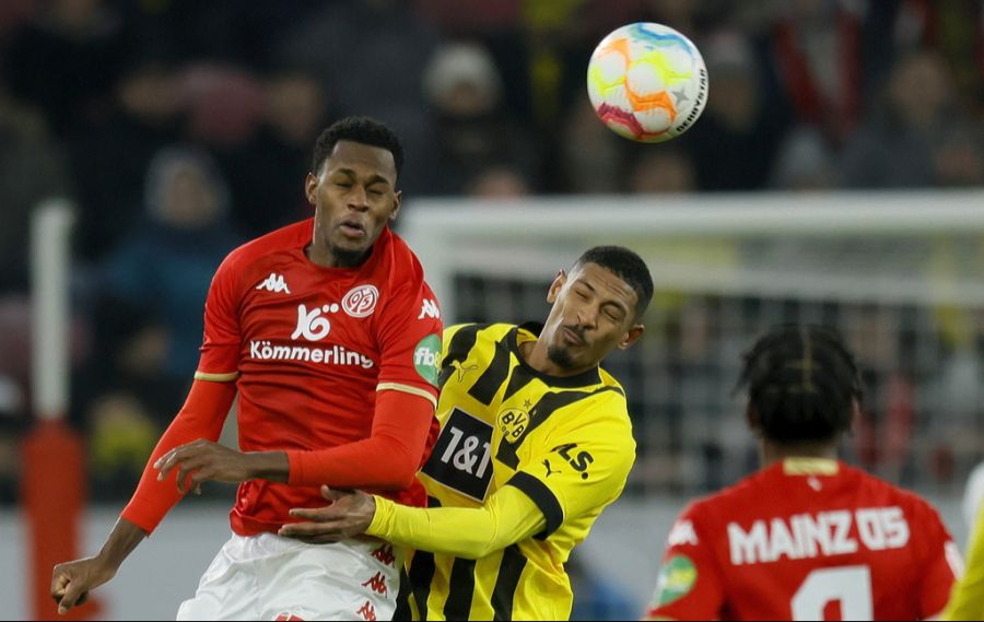 Edimilson Fernandes YB