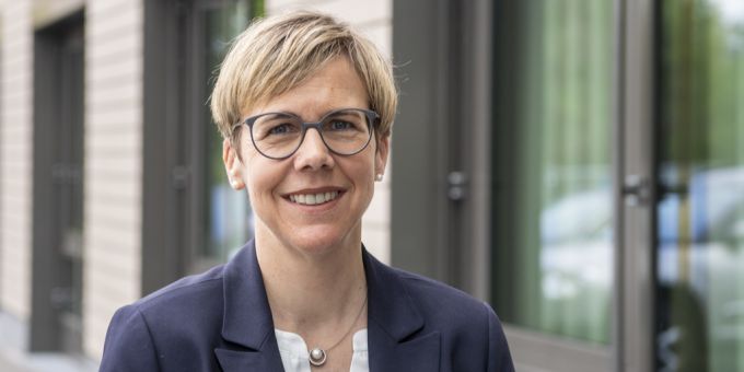 Cornelia Kaufmann (Mitte), Finanzdirektorin des Kantons Obwalden, hat sich im Kantonsrat durchgesetzt. Cornelia Kaufmann