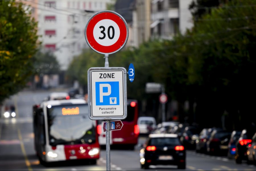 Auf verkehrsorientierten Strassen dürfte nur noch in Ausnahmen auf Tempo 30 gesetzt werden.