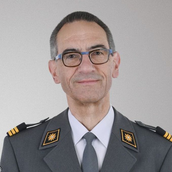 Stefan Holenstein ist Präsident des Verbandes Militärischer Gesellschaften Schweiz, Stefan Holenstein