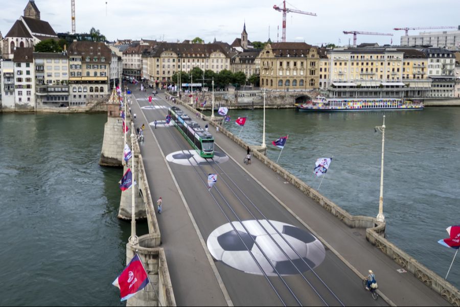 basel tattoo em