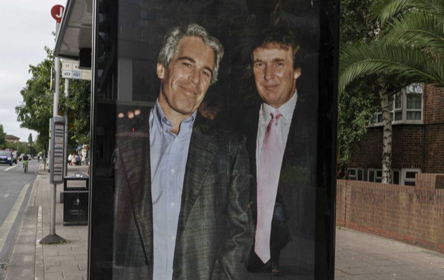 Trumps und Epsteins Verbindung schlägt in Trumps Wählerschaft hohe Wellen.