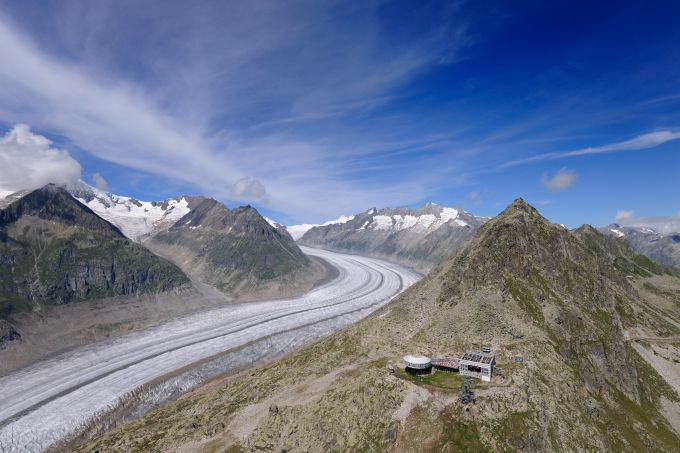 Die Aussichtspunkte Hohfluh, Moosfluh, Bettmerhorn und Eggishorn bieten sich bestens für ein Picknick an. Aletsch Arena Picknick