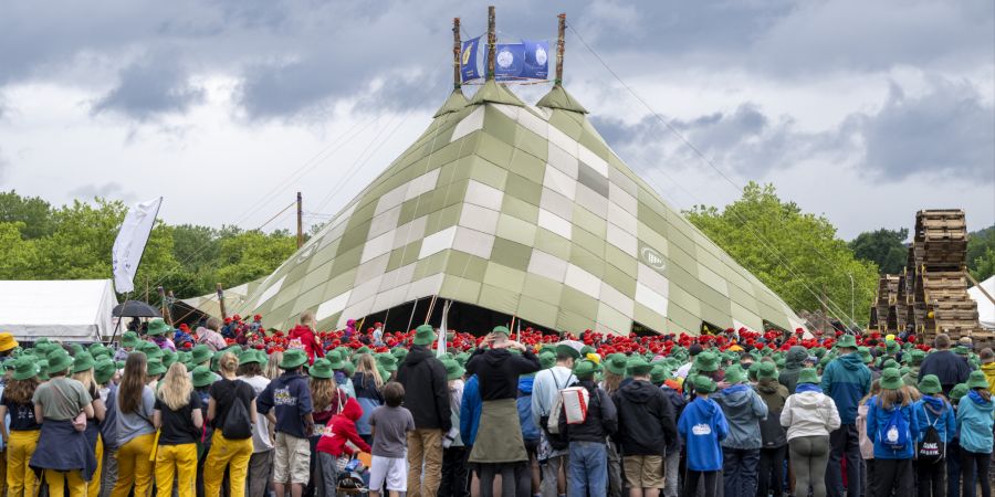BLAURING, JUNGWACHT, LAGER