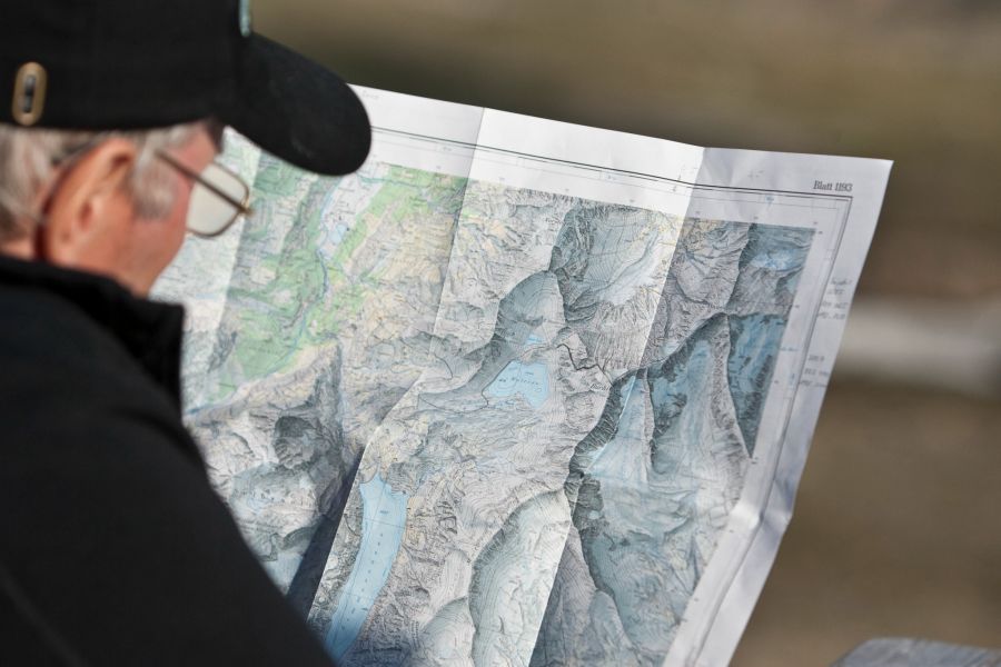 Das Schweizer Wanderwegnetz ist über 65 000 Kilometer lang – länger als der anderthalbfache Erdumfang.