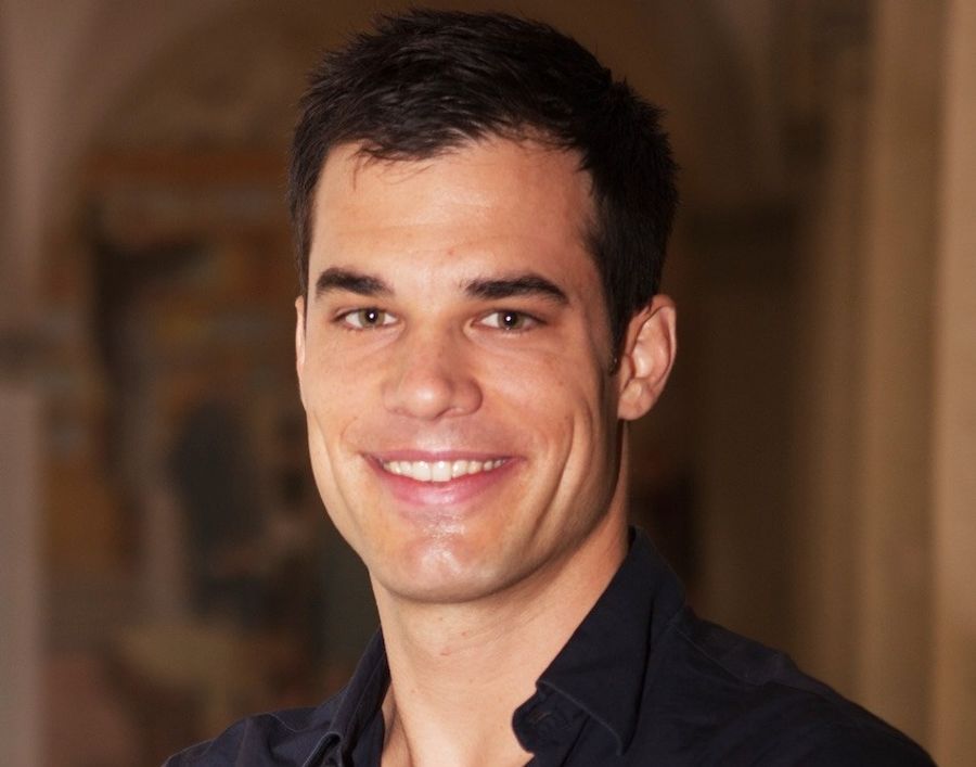 Prof. Jan Schmutz-Henestrosa