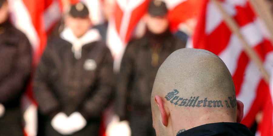 Neonazi
