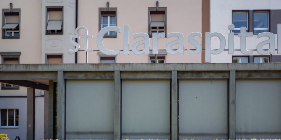 Der Grosse Rat gab grünes Licht für die Umwidmung eines Darlehens ans Universitätsspital Basel, das einen Beitrag an den Kauf des Claraspitals leisten soll. (Archivbild)