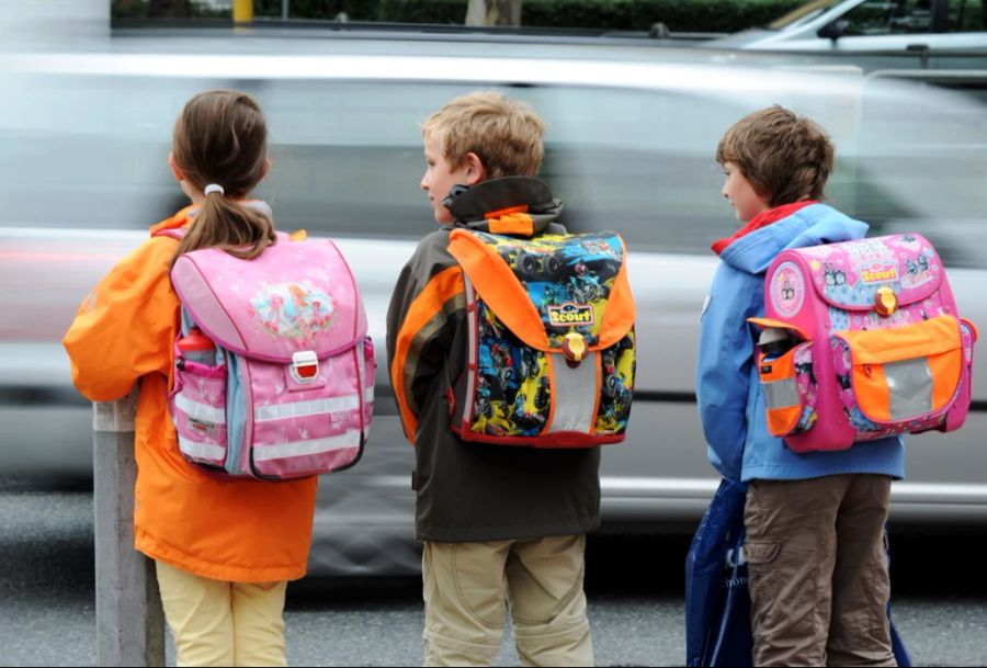 Immer wieder protestieren Eltern gegen die Kindergarten- und Schuleinteilung ihrer Kinder.