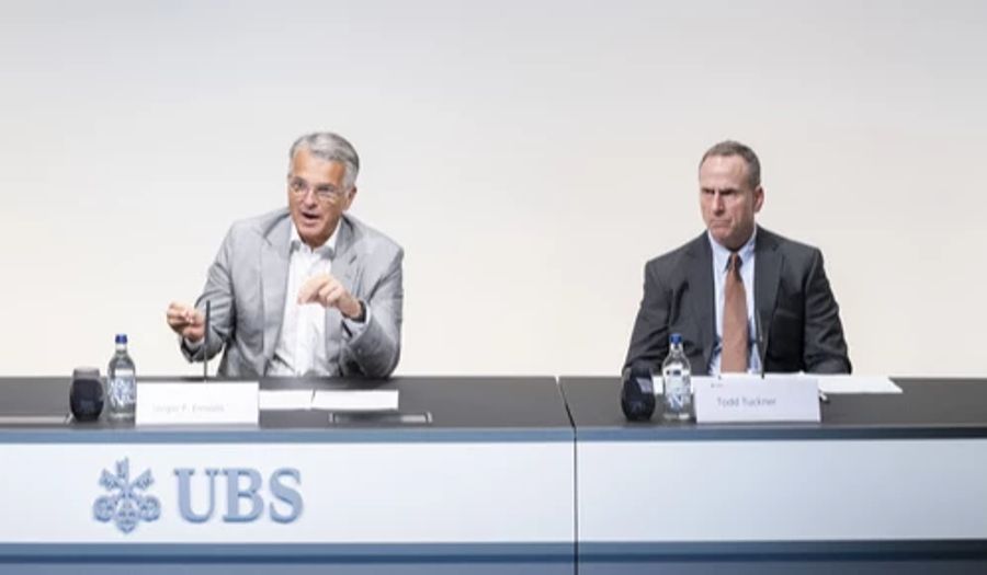 Die UBS-Verantwortlichen – links Sergio Ermotti, rechts Todd Tuckner – führen verschiedene Gründe dafür an.