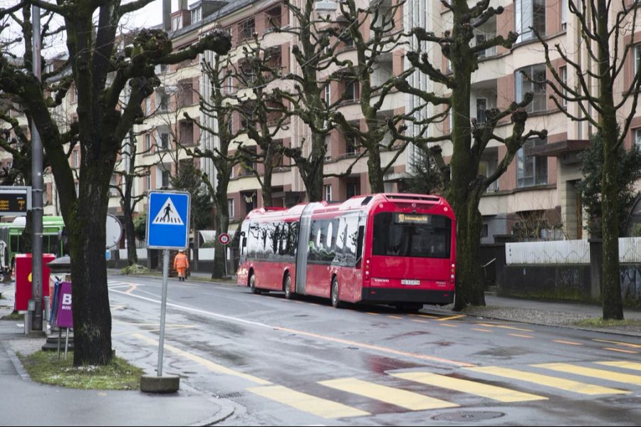 Arbeitgeber Bernmobil stellt klar: Das Verhalten des Bus-Chauffeurs sei angemessen gewesen.