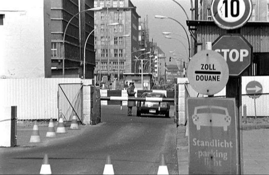 Checkpoint Charlie Berlin