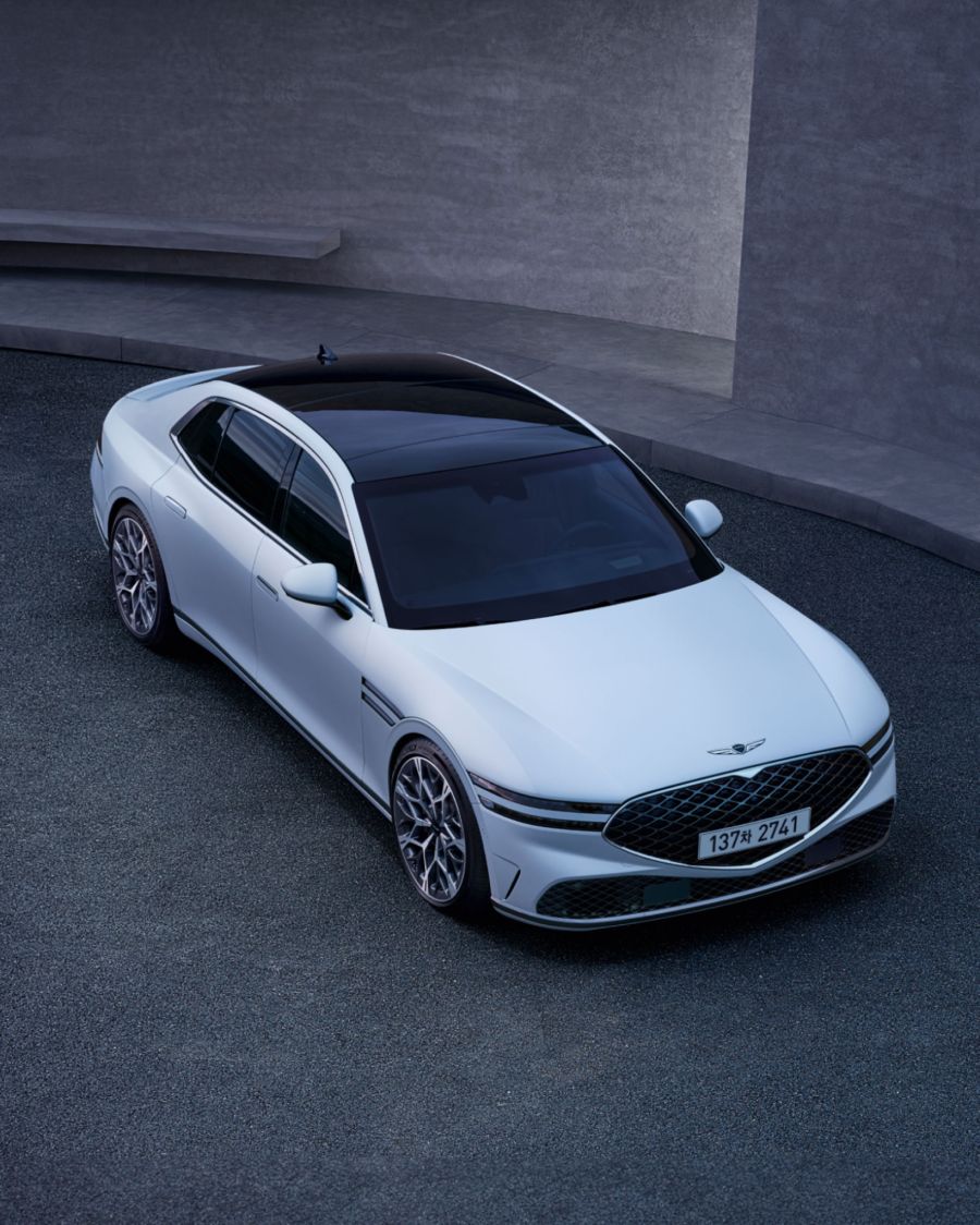 Genesis G90