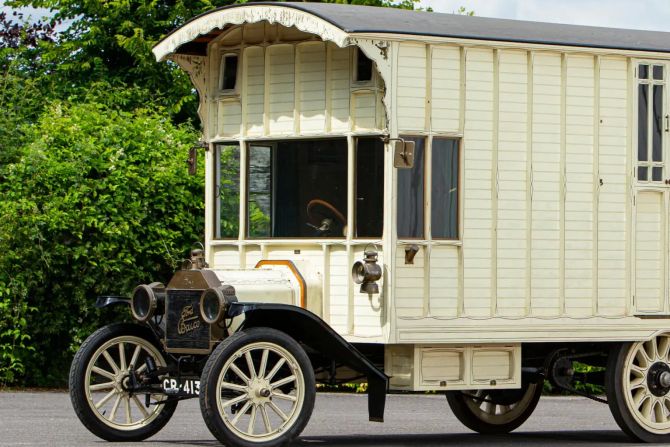 914 Ford Model T Motor Caravan