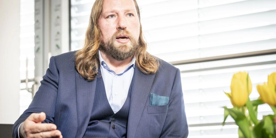 «Das Völkerrecht erlaubt es einem angegriffenen Staat, militärische Ziele im Land des Aggressors zu attackieren»: Anton Hofreiter.