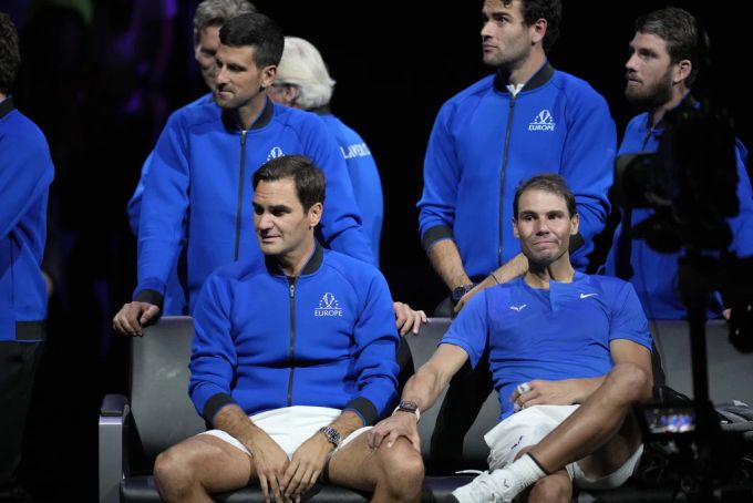 Die Bilder von Rafael Nadal und Roger Federer bei dessen Abschied gingen um die Welt. Rafael Nadal