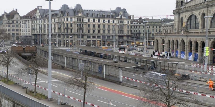 Die Haltestelle Bahnhofquai ist das grösste Projekt von 45 Haltestellen in Zürich, die hindernisfrei gestaltet werden. (Archivbild)