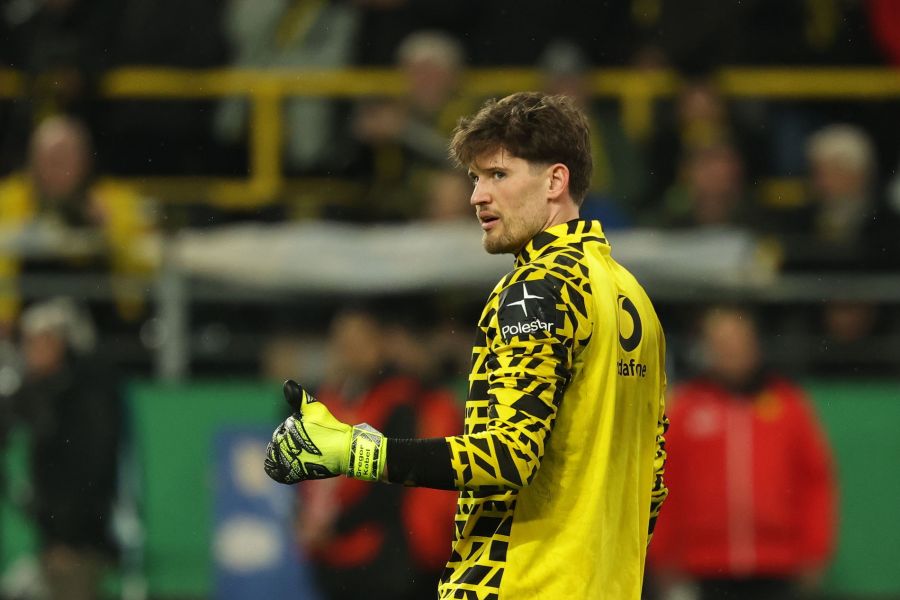 gregor kobel bvb
