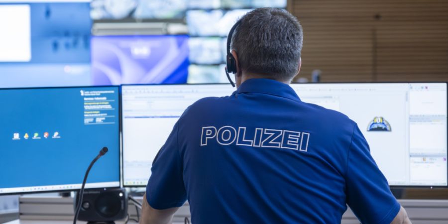 Die Kantonspolizei Basel-Stadt will mit einem eigenständigen Geschäftsbericht mehr Transparenz schaffen. (Archivbild)