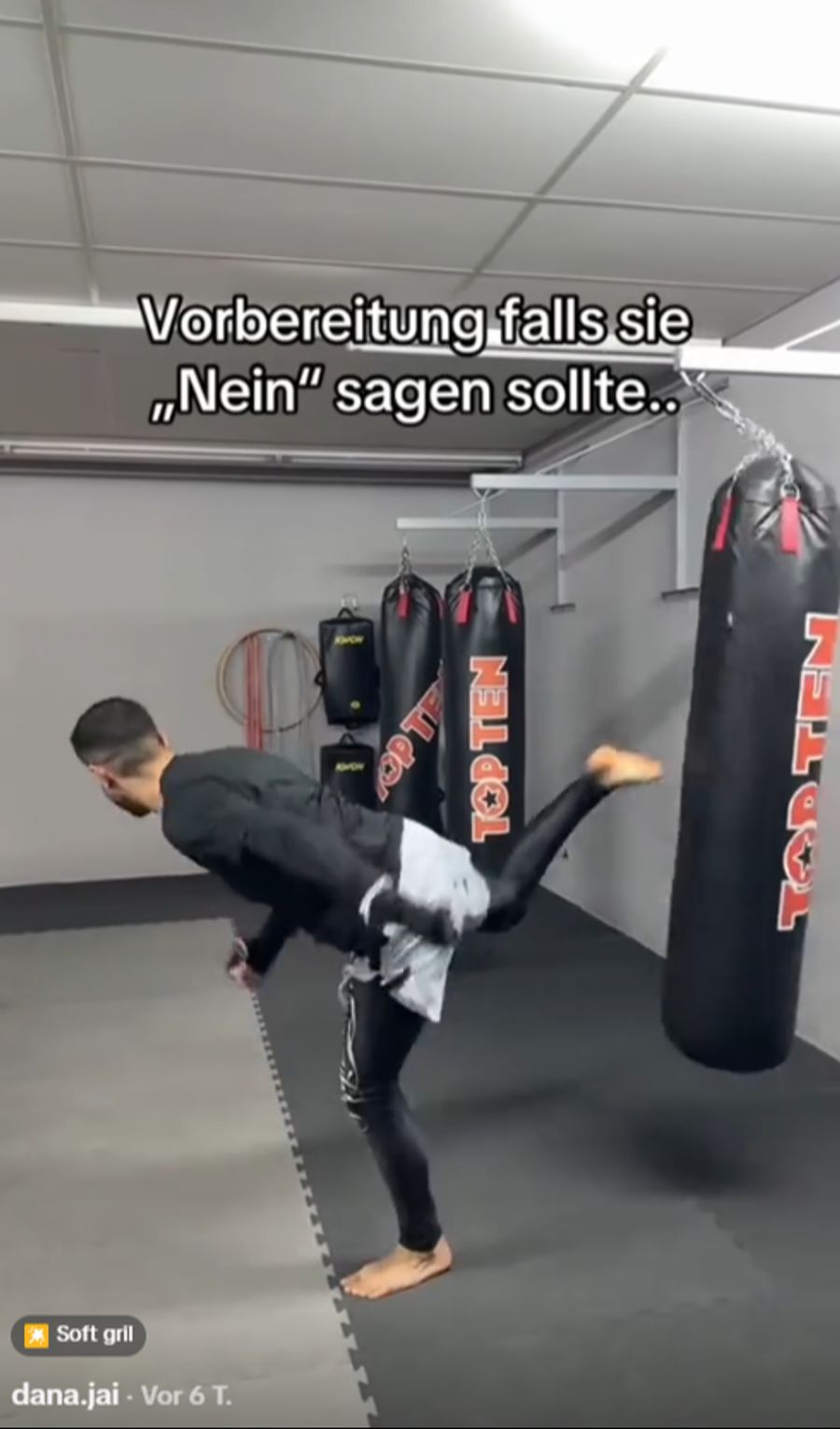 Die Videos werden auf Social Media als Witz verkauft.