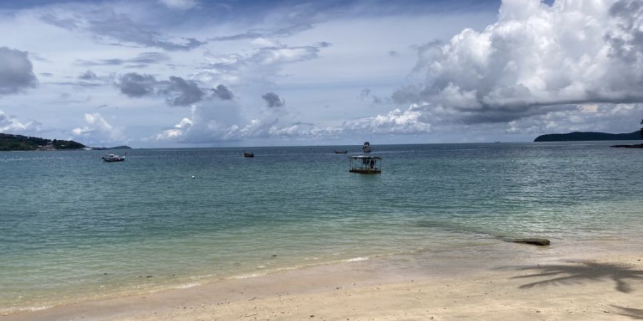 PRODUKTION - Die Bucht von Ao Yon im Süden von Phuket. Foto: Carola Frentzen/dpa/Symbolbild