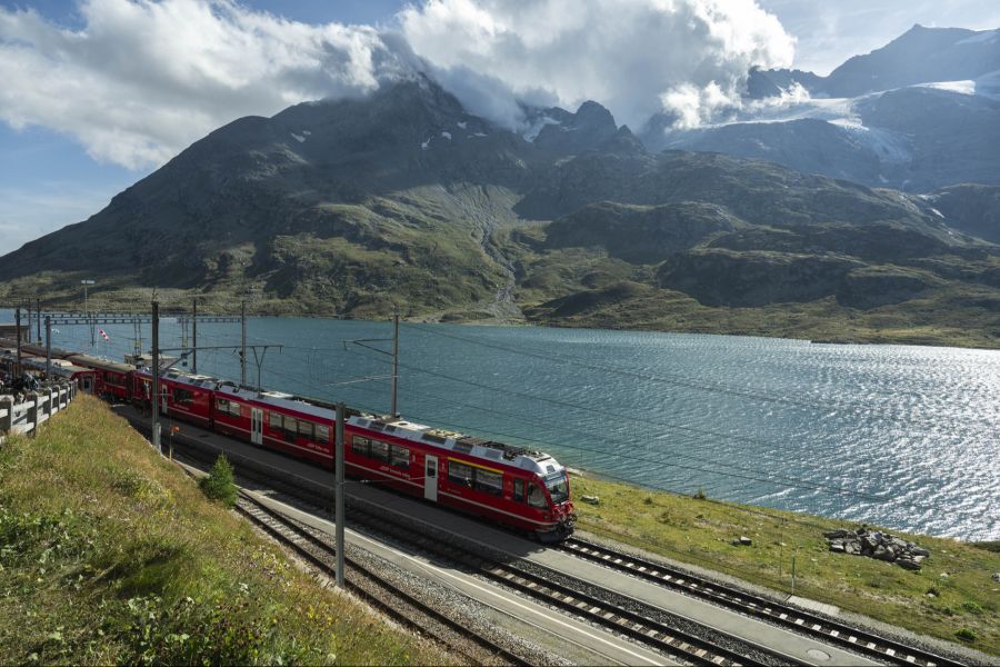 Der Bernina Express ist eine der bekanntesten Bahnstrecken, die es gibt.